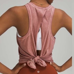 Lululemon All Tied Up Tank Top
Sublimado Pigment Dye Spiced Chai